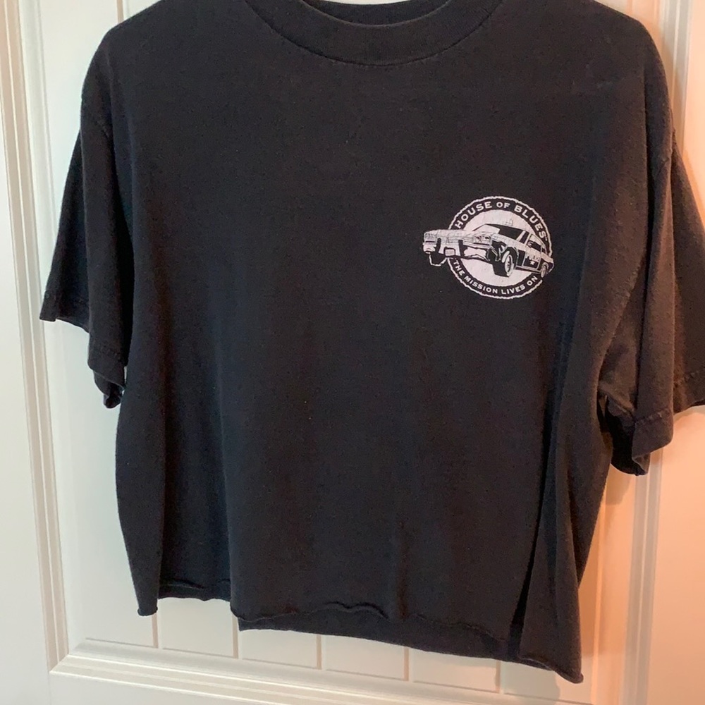 Cropped Graphic Tee